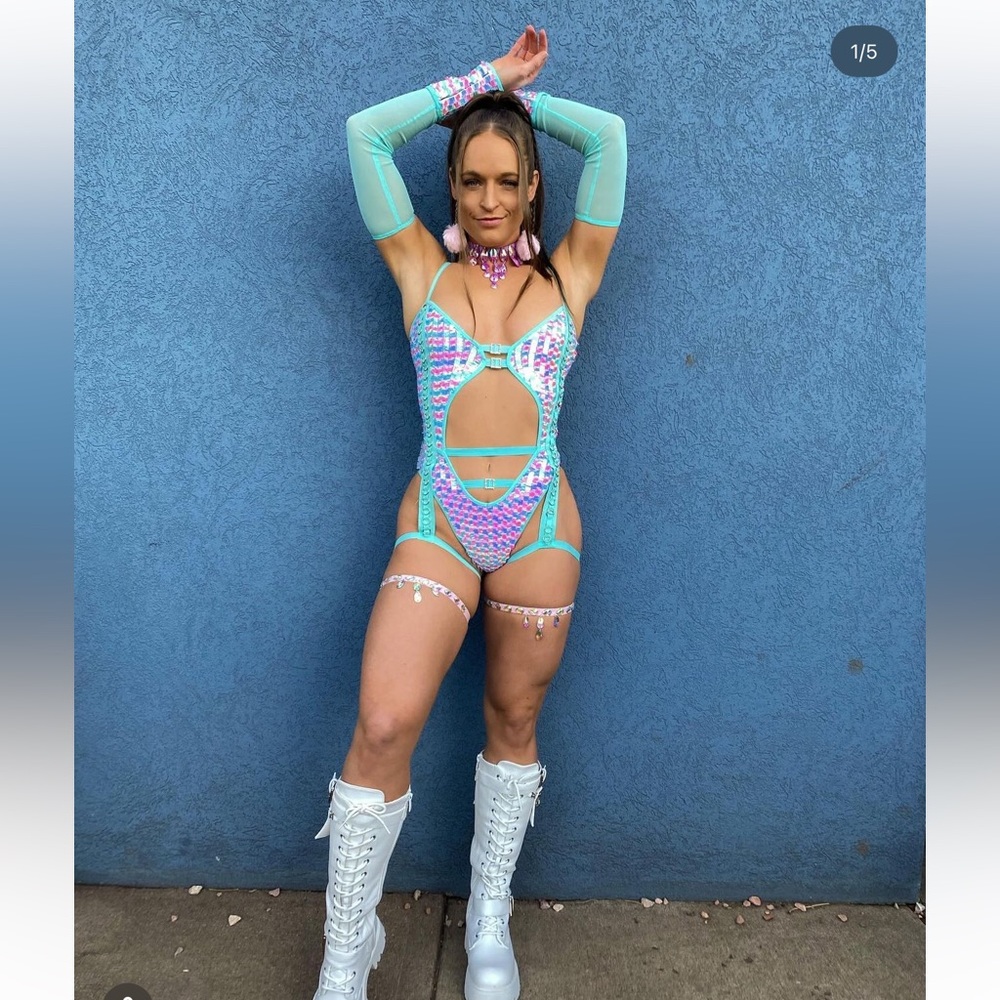 Cocofields Boutique Rainbow Aster Bodysuit & Sleeves set
